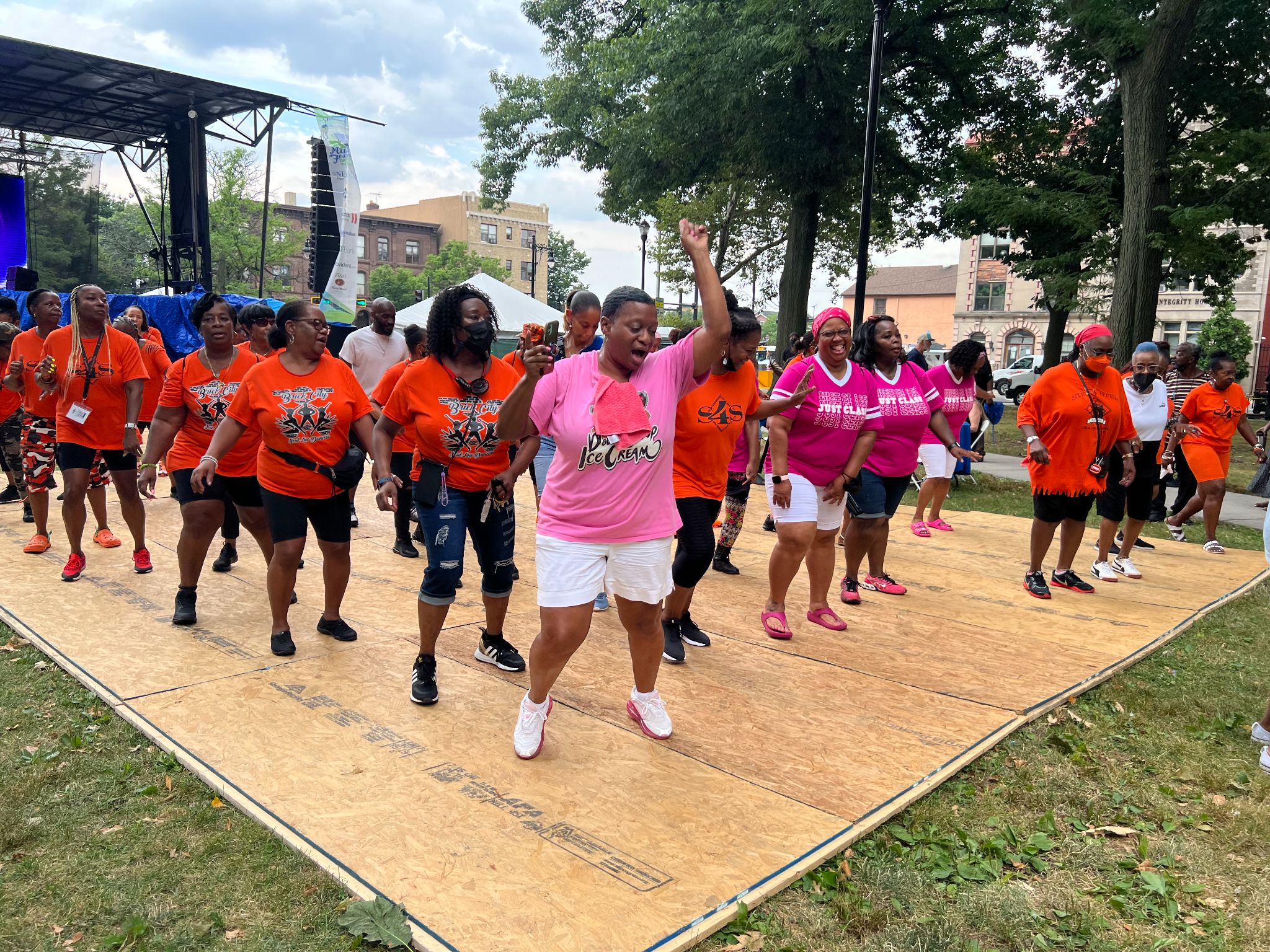 NEWARK NEW JERSEY’S ‘BEST KEPT SECRET’ NO MORE!  HERE’S A RECAP OF ‘SOUL LINE DANCING’ AT THE 15th ANNIVERSARY LINCOLN PARK MUSIC FESTIVAL