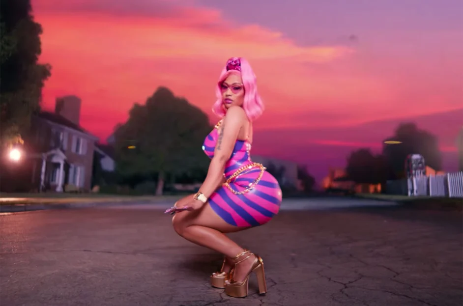 Nicki Minaj Releases the exclusive video to “Super Freaky Girl” @nickiminaj